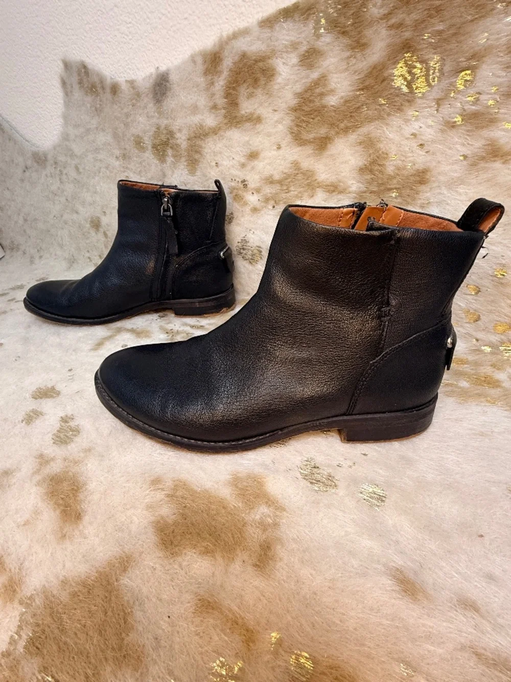 Franco Sarto Black‎ Leather Ankle Boots Size 9.5 / 40.5 – Sleek Zip Booties